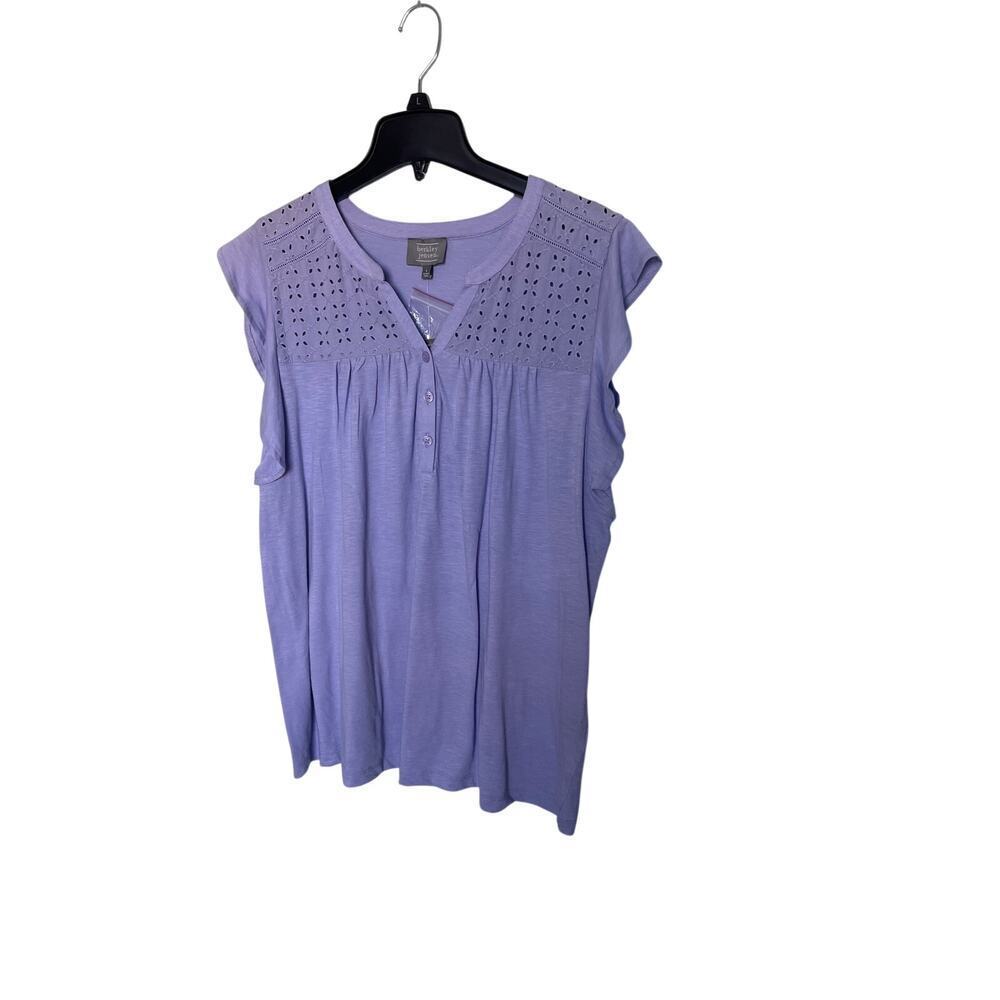 Berkley Jensen NWT Women’s Lavender Flutter Sleeve Top Size L.